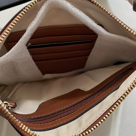 EPC NWT Brown Clutch Wristlet - Picture 4 of 4